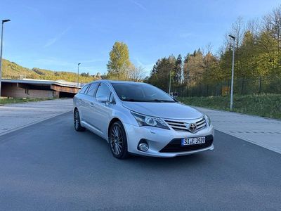 Usata Toyota Avensis 177 CV (130 kW) 2014 Argento Station wagon