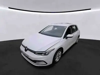 Brugt VW Golf VIII Life 131 HK (96 kW) 2022 Hvid Sedan