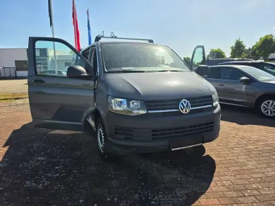 Gebraucht VW T6 84 PS (61 kW) 2018 Grau Van