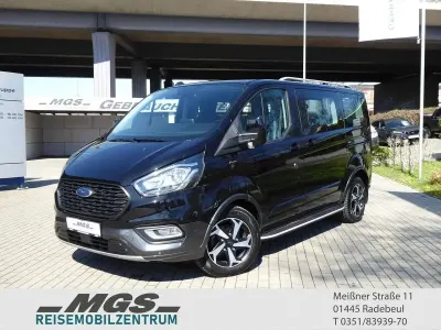 Gebraucht Ford Tourneo Active 131 PS (96 kW) 2023 Schwarz Van / Kleinbus