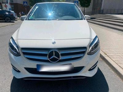 Mercedes B180