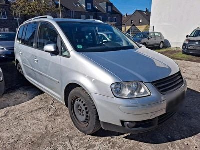 Gebraucht VW Touran 116 PS (85 kW) 2005 Silber Van / Kleinbus