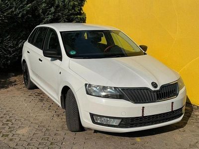 Gebraucht Skoda Rapid Drive 75 PS (55 kW) 2014 Weiß Limousine
