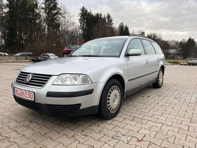 gebraucht VW Passat Variant 1,6 Basis