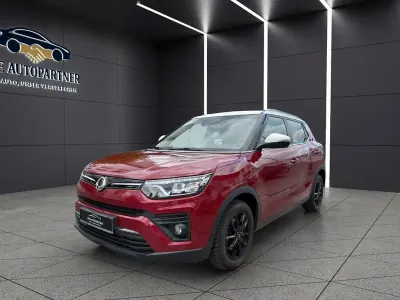 Gebraucht SsangYong Tivoli 163 PS (119 kW) 2022 Rot SUV