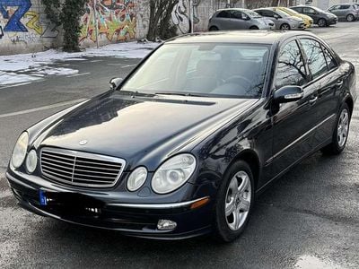Gebraucht Mercedes E200 Avantgarde 163 PS (119 kW) 2004 Blau Limousine