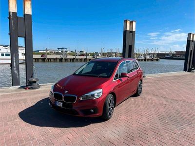 BMW 218