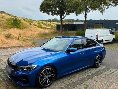 Gebraucht BMW 330 M Sport 256 PS (188 kW) 2019 Blau Limousine
