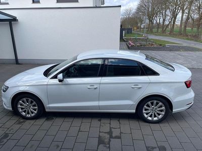 Gebraucht Audi A3 Ambiente 150 PS (110 kW) 2017 Weiß Limousine
