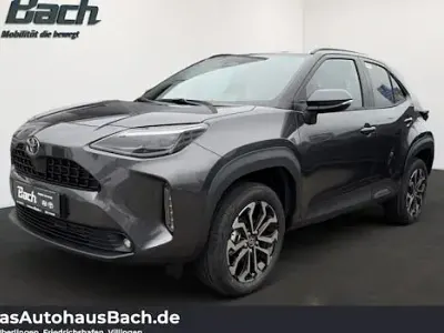 Gebraucht Toyota Yaris Cross 130 PS (95 kW) 2025 Grau SUV