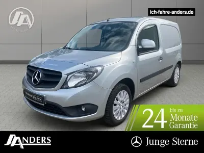 Używany Mercedes Citan 111 116 KM (85 kW) 2021 Srebrny Minivan