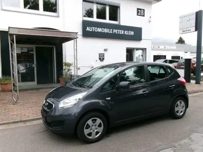 Gebraucht Kia Venga 90 PS (66 kW) 2012 Grau Kleinwagen