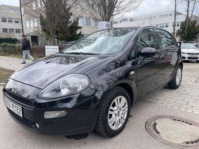 Gebraucht Fiat Punto Lounge 69 PS (50 kW) 2013 Schwarz Kleinwagen