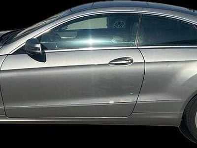 Grau Gebraucht 2012 Mercedes E350 AMG line Coupé | 16.890 € (Teuer)