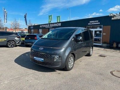 Gebraucht Hyundai Staria Trend 177 PS (130 kW) 2024 Grau Van / Kleinbus