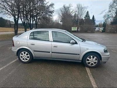 Gebraucht Opel Astra 90 PS (66 kW) 2002 Silber Limousine