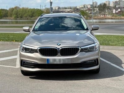 Gebraucht BMW 520 Sport Line 190 PS (139 kW) 2023 Silber Kombi