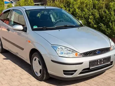 Gebraucht Ford Focus 101 PS (74 kW) 2003 Silber Limousine