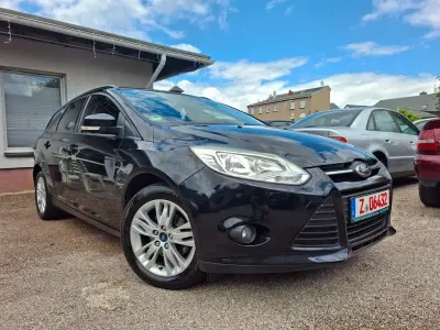 Gebraucht Ford Focus 125 PS (91 kW) 2014 Schwarz Limousine