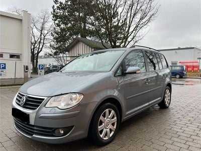 Gebraucht VW Touran United 140 PS (102 kW) 2009 Silber Van / Kleinbus