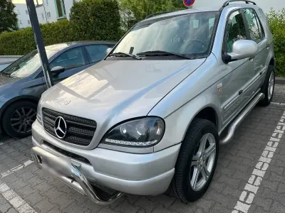 Gebraucht Mercedes ML230 150 PS (110 kW) 1999 Silber SUV