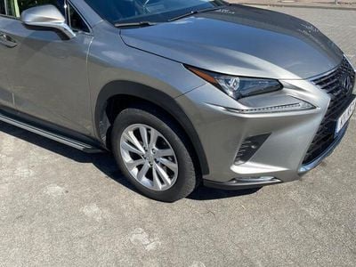 Lexus NX300h