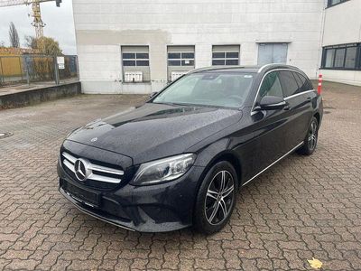 Gebraucht Mercedes C200 Avantgarde 184 PS (135 kW) 2019 Schwarz Limousine