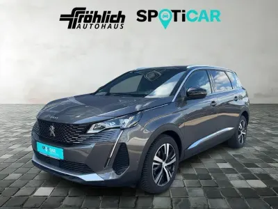 Gebraucht Peugeot 5008 GT 131 PS (96 kW) 2024 Platinium grau metallic (metallic) SUV