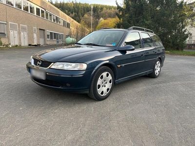 Begagnad Opel Vectra 125 HK (91 kW) 2001 Blå Kombi