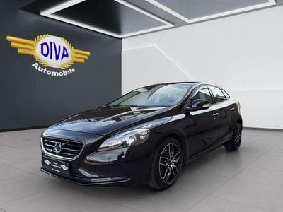Second-hand Volvo V40 You! 122 CP (89 kW) 2016 Negru Break