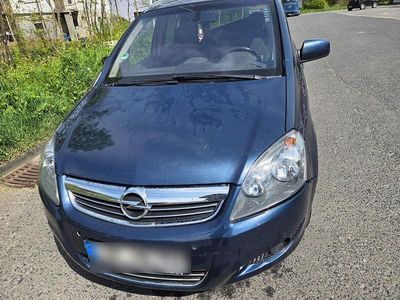 Second-hand Opel Zafira 140 CP (102 kW) 2010 Albastru Monovolum