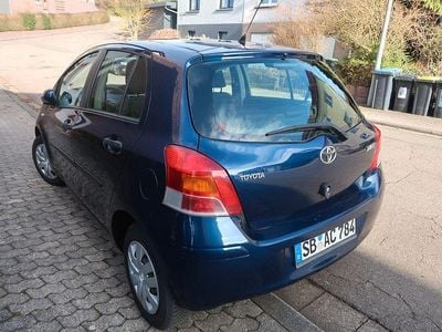 Blau Gebraucht 2009 Toyota Yaris Limousine | 3.499 € (Fairer Preis)