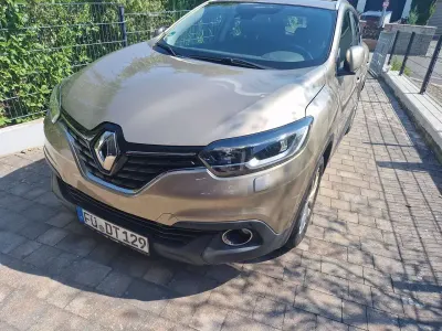 Gebraucht Renault Kadjar Life 131 PS (96 kW) 2017 Beige dune SUV