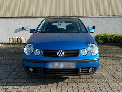 Gebraucht VW Polo 64 PS (47 kW) 2005 Blau Kleinwagen