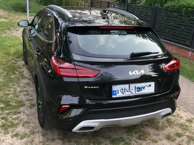 Używany Kia XCeed Vision 141 KM (103 kW) 2022 Czarny SUV