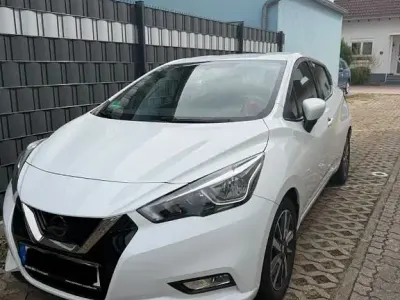 Gebraucht Nissan Micra Acenta 90 PS (66 kW) 2018 Weiß Kleinwagen