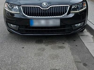 Gebraucht Skoda Octavia 146 PS (107 kW) 2014 Schwarz Kleinwagen