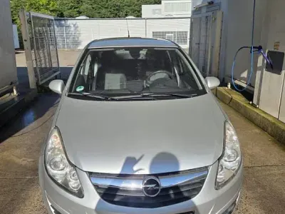 Gebraucht Opel Corsa Cosmo 90 PS (66 kW) 2008 Silber Kleinwagen