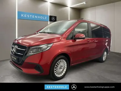 Gebraucht Mercedes V250 190 PS (139 kW) 2025 Rot Van / Kleinbus