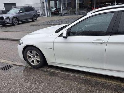 Gebraucht BMW 530 Lifestyle 235 PS (172 kW) 2017 Beige Kombi