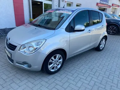 Gebraucht Opel Agila Edition 94 PS (69 kW) 2013 Silber Kleinwagen