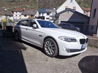 Gebraucht BMW 525 Sport Line 218 PS (160 kW) 2013 Kombi