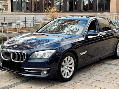 BMW 730