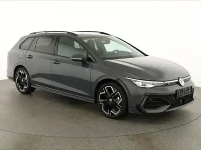 Neu VW Golf VIII R-line 150 PS (110 kW) 2026 Grau Kombi