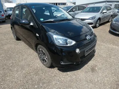 Gebraucht Hyundai i10 YES! 87 PS (63 kW) 2017 Schwarz Kleinwagen