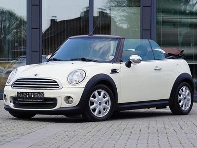 Usata Mini Cooper Cabriolet 122 CV (89 kW) 2010 Giallo Cabrio