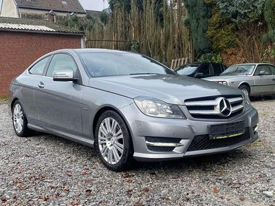 Gebraucht Mercedes C180 AMG 156 PS (114 kW) 2013 Palladiumsilber  metalliclack Coupé