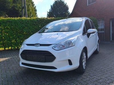 Usata Ford B-MAX Trend 90 CV (66 kW) 2017 Bianco Monovolume
