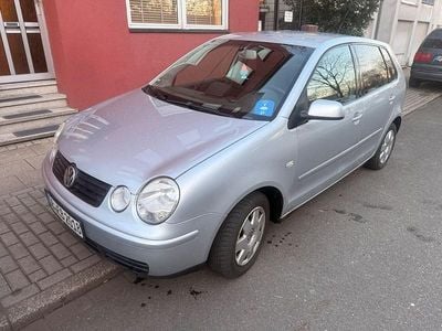 Gebraucht VW Polo Basis 64 PS (47 kW) 2003 Silber Limousine