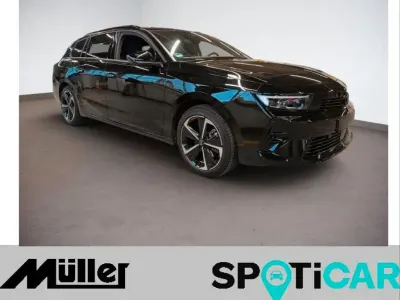 Gebraucht Opel Astra 131 PS (96 kW) 2024 Schwarz Kleinwagen